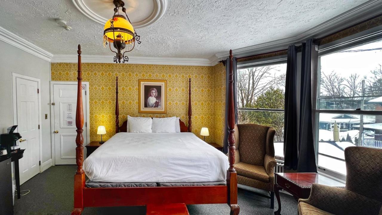 Inn At The Falls เบรซบริดจ์ ภายนอก รูปภาพ